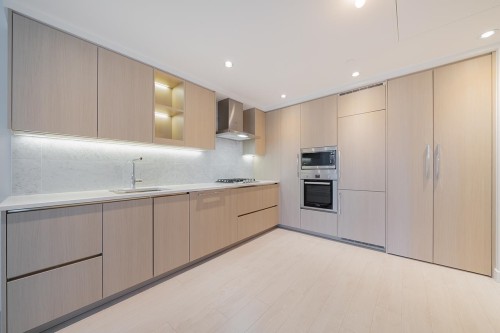 2401-4720 Lougheed Highway, Burnaby, BC 