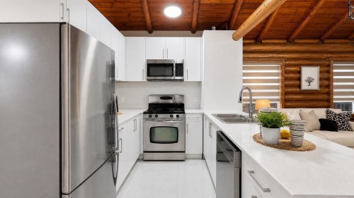 1370 Prairie Avenue, Port Coquitlam, BC 
