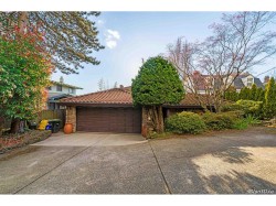 6785 Boulevard Avenue WVancouver, BC V6P 5R8