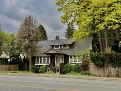4849 Oak Street  Vancouver, BC V6H 2P2