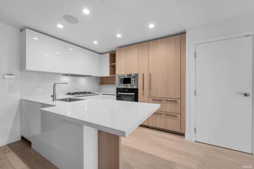 904-6811 Pearson Way, Richmond, BC 