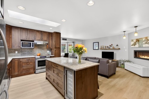 23376 124A Avenue, Maple Ridge, BC 