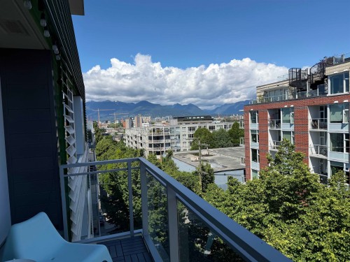 607-289 6 Avenue E, Vancouver, BC 