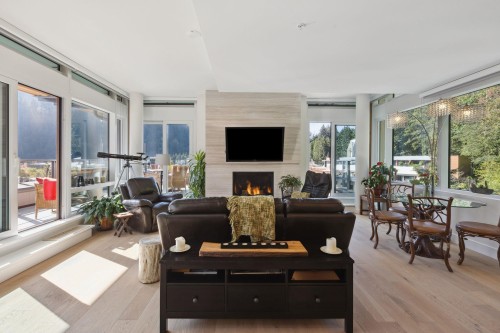 703-6687 Nelson Avenue, West Vancouver, BC 