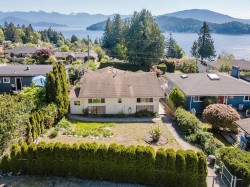 606 Martin Road Gibsons, BC V0N 1V9