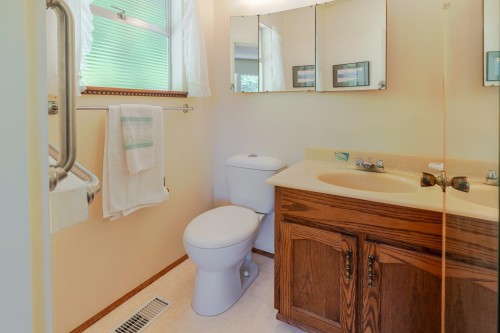 5756 Cranley Drive, West Vancouver, BC 