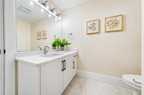 970 Park Drive, Vancouver, BC 