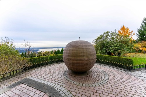 1409 Chartwell Drive, West Vancouver, BC 