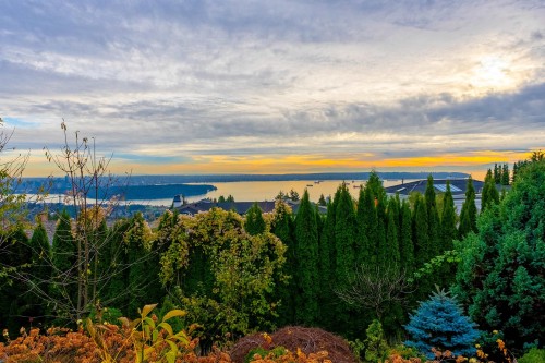 1409 Chartwell Drive, West Vancouver, BC 