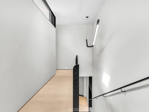 366 22Nd Avenue W, Vancouver, BC 