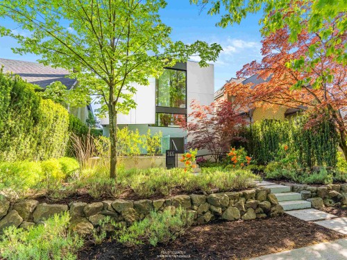 366 22Nd Avenue W, Vancouver, BC 