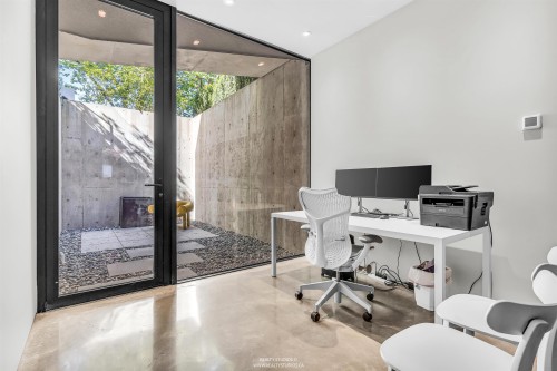 366 22Nd Avenue W, Vancouver, BC 