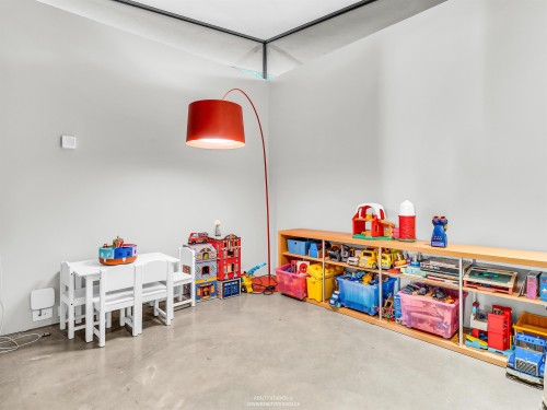 366 22Nd Avenue W, Vancouver, BC 