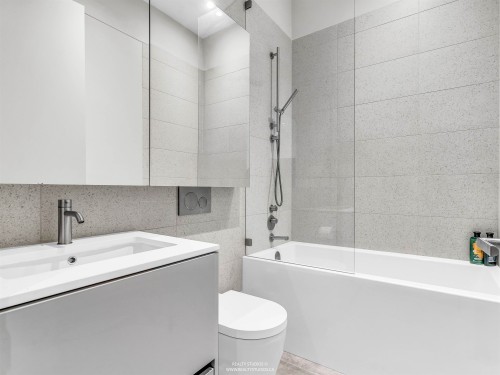 366 22Nd Avenue W, Vancouver, BC 