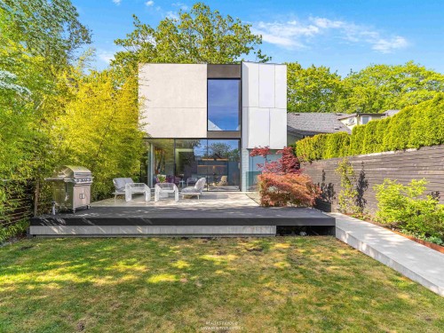 366 22Nd Avenue W, Vancouver, BC 