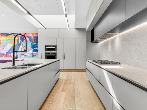 366 22Nd Avenue W, Vancouver, BC 