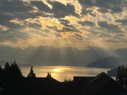 605 Woodland Avenue Gibsons, BC V0N 1V1