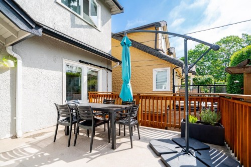 242 21St Avenue W, Vancouver, BC 
