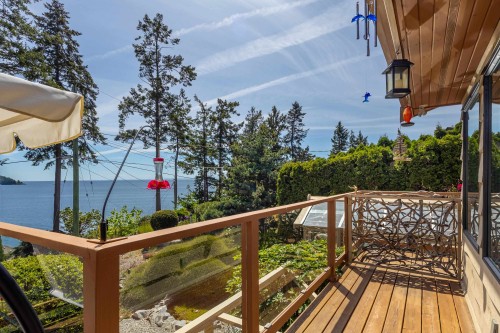 7065 Dale Road, Sechelt, BC 