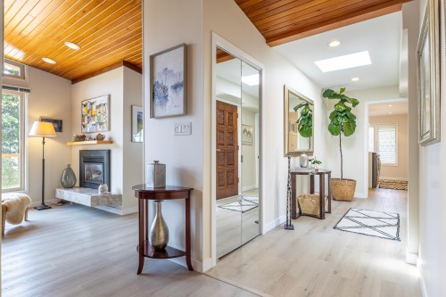 7065 Dale Road, Sechelt, BC 