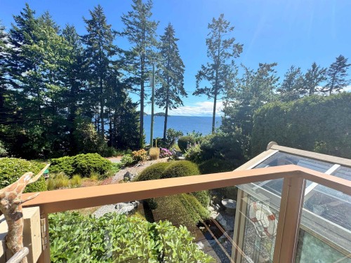7065 Dale Road, Sechelt, BC 