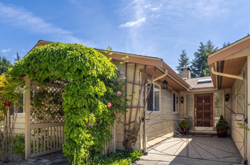 7065 Dale Road, Sechelt, BC 