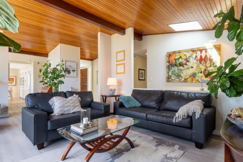 7065 Dale Road, Sechelt, BC 