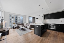 2004-1055 Homer Street  Vancouver, BC V6B 1G3