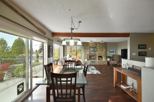 4926 Laurel Avenue, Sechelt, BC 