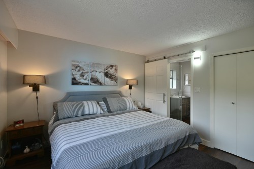 4926 Laurel Avenue, Sechelt, BC 
