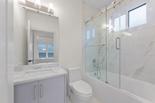 2719 46Th Avenue E, Vancouver, BC 