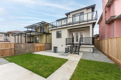 2719 46Th Avenue E, Vancouver, BC 