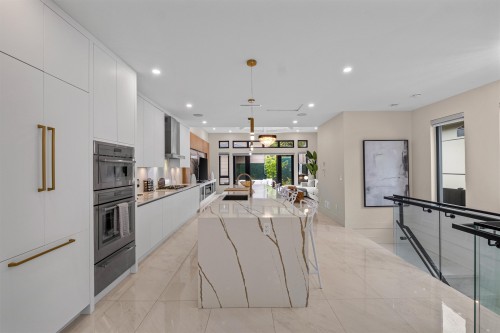 1126 Heywood Street, North Vancouver, BC 