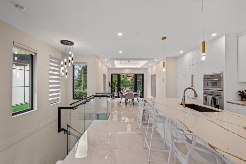 1126 Heywood Street, North Vancouver, BC 
