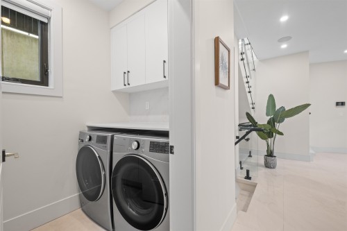 1126 Heywood Street, North Vancouver, BC 