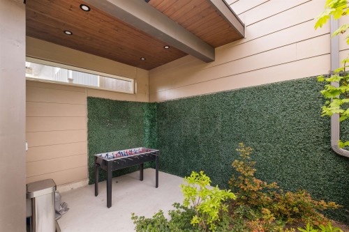 1126 Heywood Street, North Vancouver, BC 