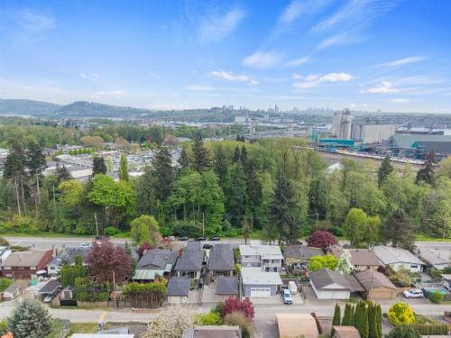 1126 Heywood Street, North Vancouver, BC 