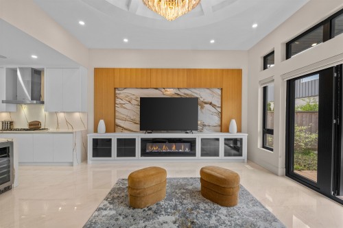 1126 Heywood Street, North Vancouver, BC 