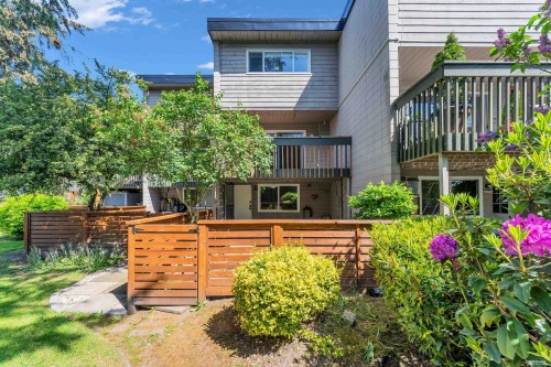 4-4907 57a Street  Delta, BC V4K 3G6
