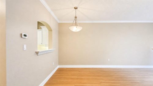 211-2985 Princess Crescent, Coquitlam, BC - Indoor Photo Showing Other Room