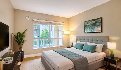 211-2985 Princess Crescent, Coquitlam, BC - Indoor Photo Showing Bedroom