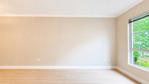 211-2985 Princess Crescent, Coquitlam, BC - Indoor Photo Showing Other Room