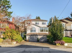 3298 Mahon Avenue  North Vancouver, BC V7N 3T5
