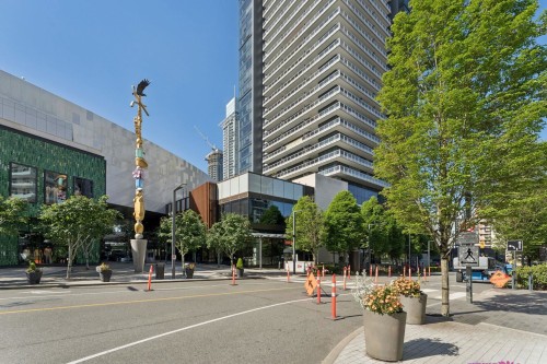 3709-4510 Halifax Way  Burnaby, BC V5C 0K4