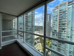 2607-2978 Glen Drive Coquitlam, BC V3B 0C3