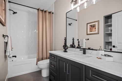 24461 Jenewein Drive, Maple Ridge, BC - Indoor Photo Showing Bathroom