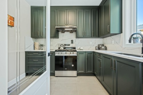24461 Jenewein Drive, Maple Ridge, BC - Indoor Photo Showing Kitchen With Upgraded Kitchen