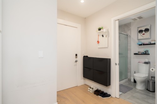 104-1591 Bowser Avenue, North Vancouver, BC 