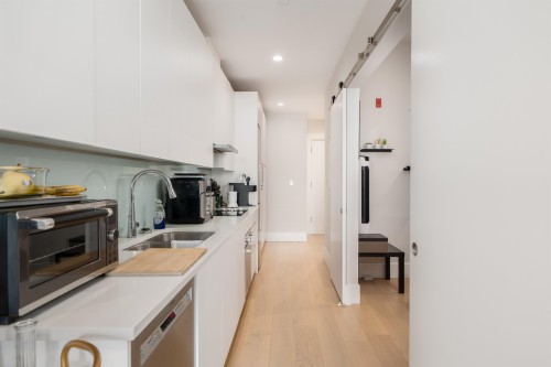 104-1591 Bowser Avenue, North Vancouver, BC 