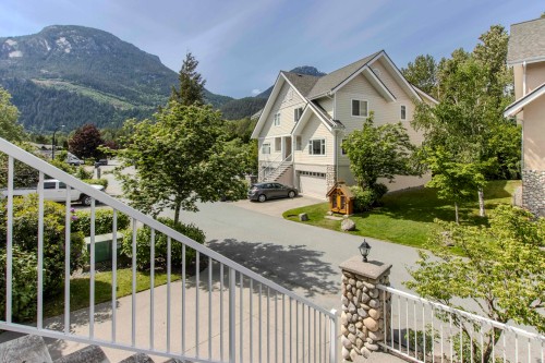2-1200 Edgewater Drive, Squamish, BC 